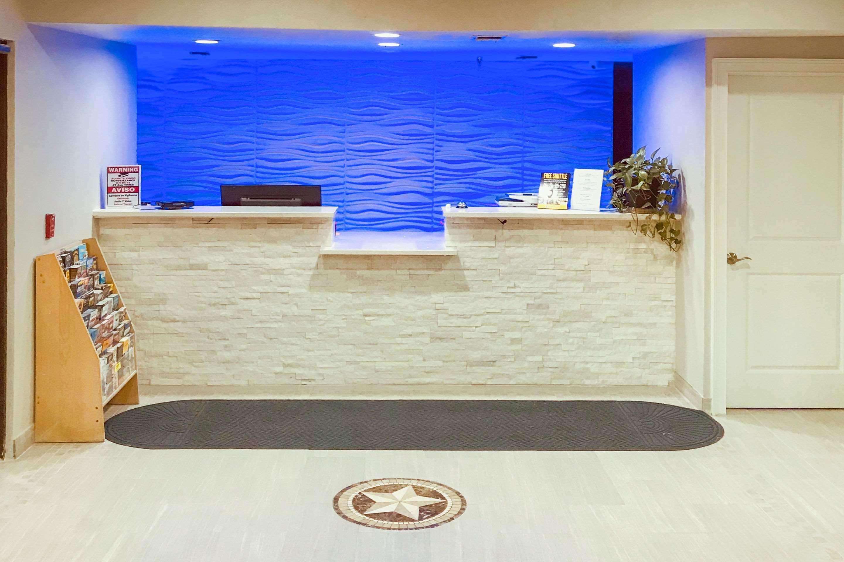 Rodeway Inn スティーブンビル エクステリア 写真
