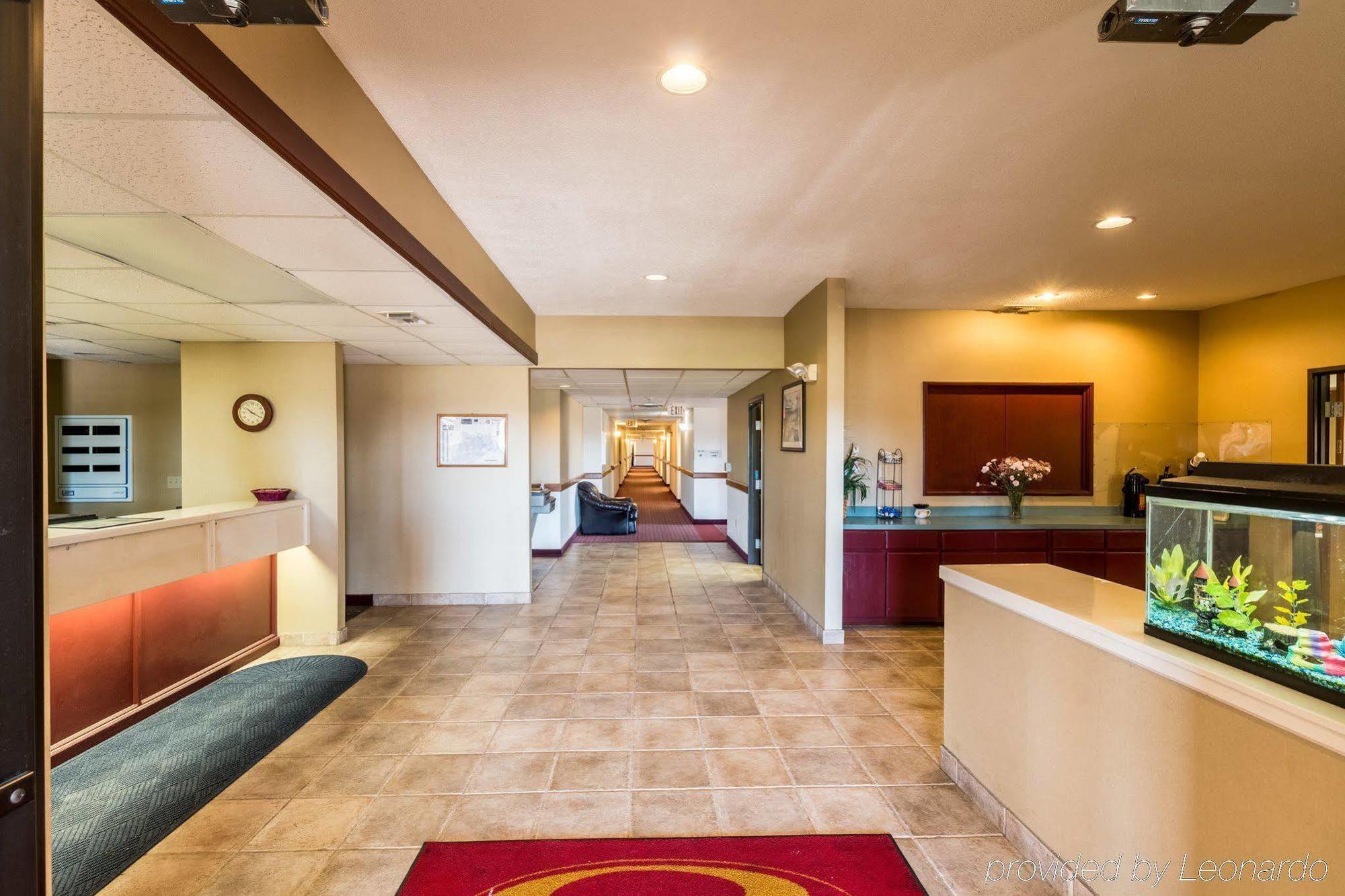 Rodeway Inn スティーブンビル エクステリア 写真